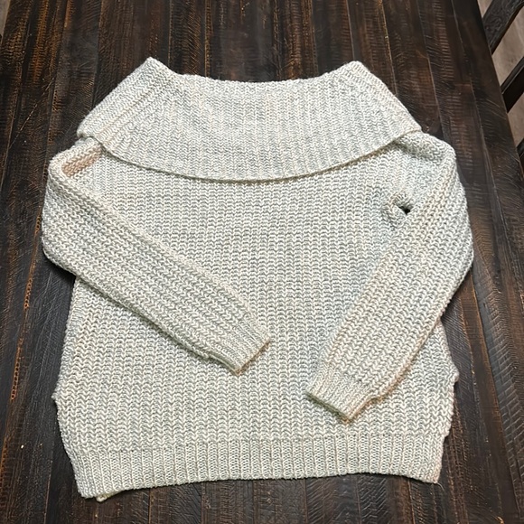 Illa Illa Off the Shoulder Sweater - Picture 1 of 4